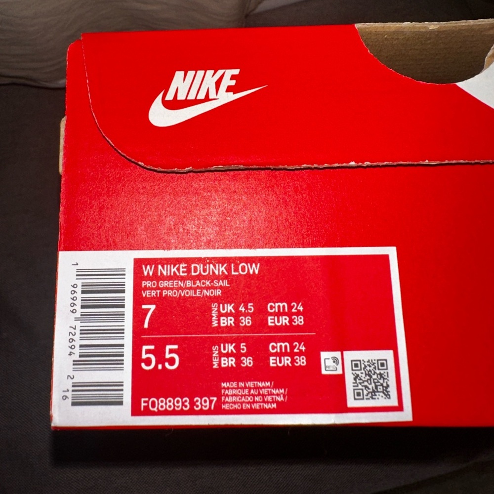 Nike Dunk Low 'Green Snake’ - Size 7 Womens - Picture 8 of 8